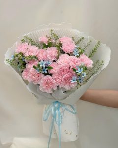 Bó hoa mẫu đơn Peony hồng mix hoa hồng phụ tone màu ngọt ngào